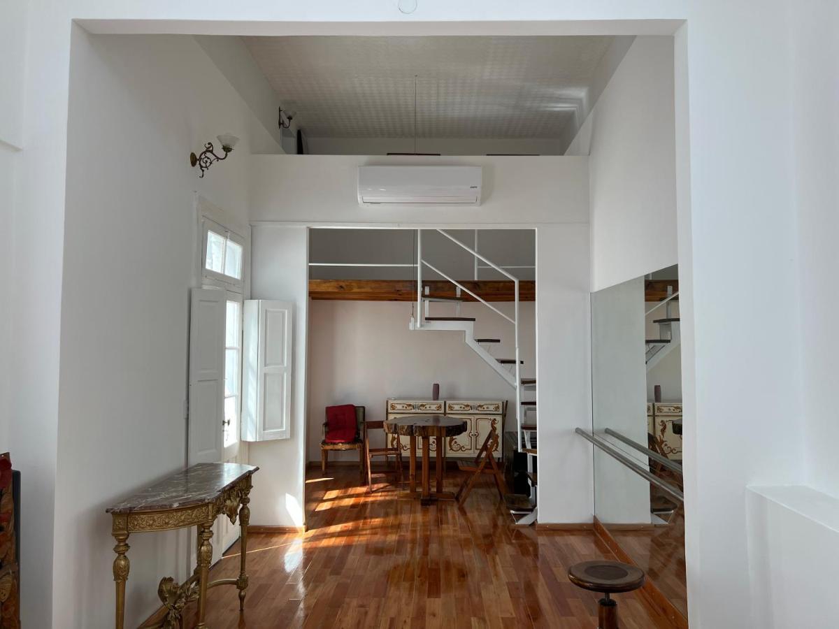 Enchanting Townhouse Loft In Heart Of San Telmo Appartamento